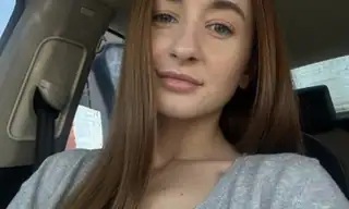 IrisBloomm live in VR