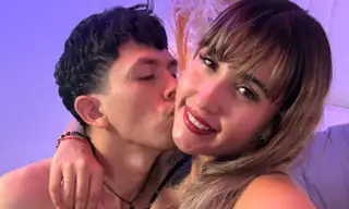 Amy_and_Alex live in VR
