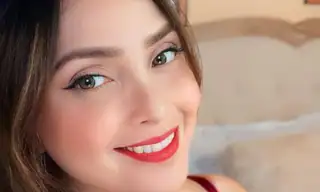 Annie22love live in VR
