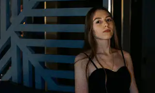 Lolya_ live in VR