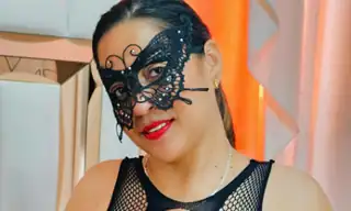 Naomi_curvy69 live in VR