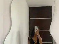 Evil_Giirls live in VR