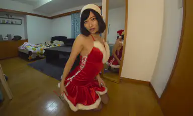 Yuka Kuramochi Yuka Kuramochi Santa Costume Selfie