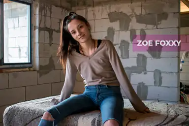 Zoe Foxxy Quick Fucking in an Abandoned Building